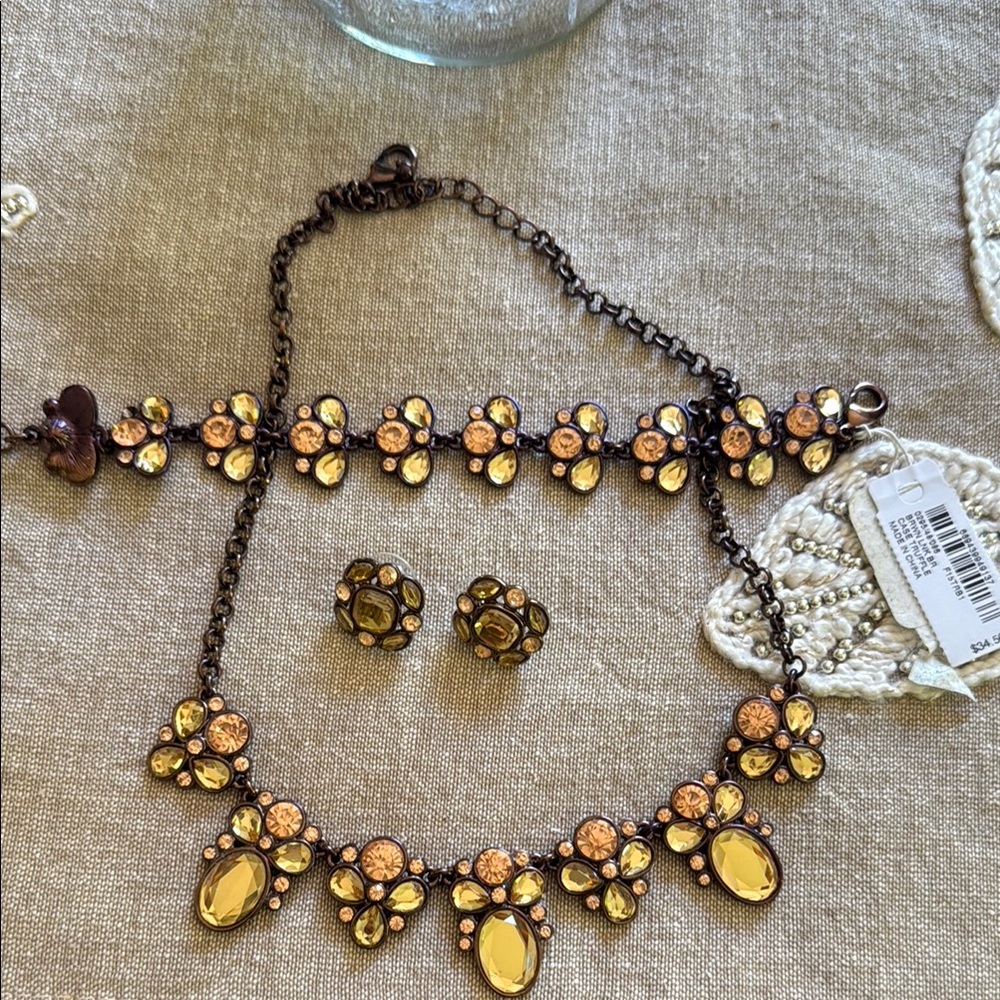 Elegant Gold Floral Jewelry Set